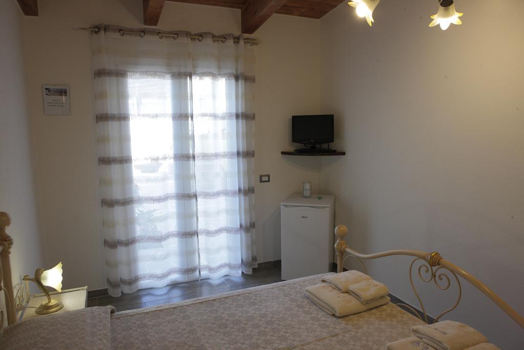 B&B Terre Del Sinis Càbras Eksteriør billede