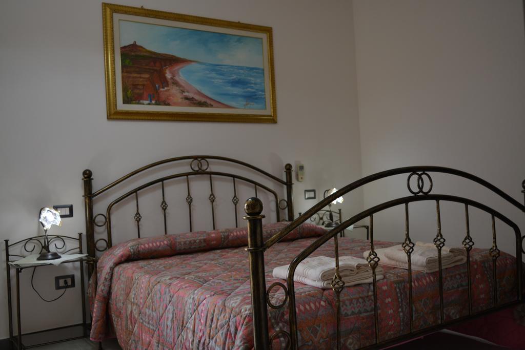 B&B Terre Del Sinis Càbras Eksteriør billede